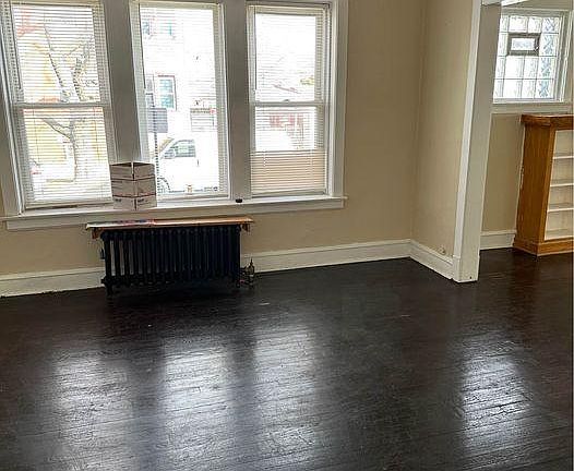 5th image of 4744 W Wellington Ave #1