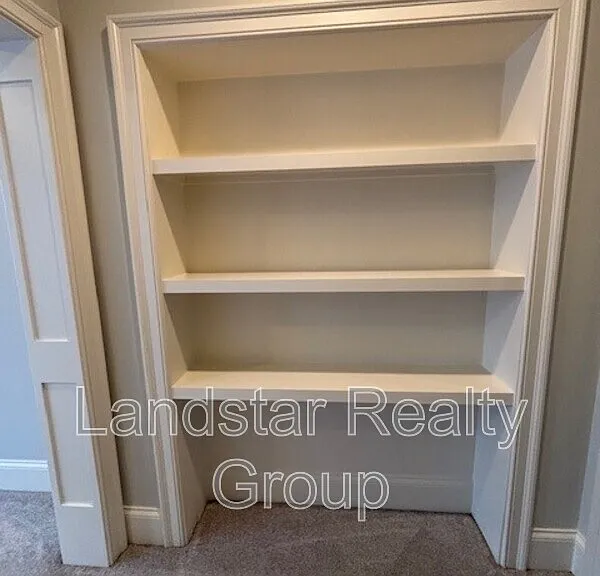 6411 Moonseed St — Photo 28