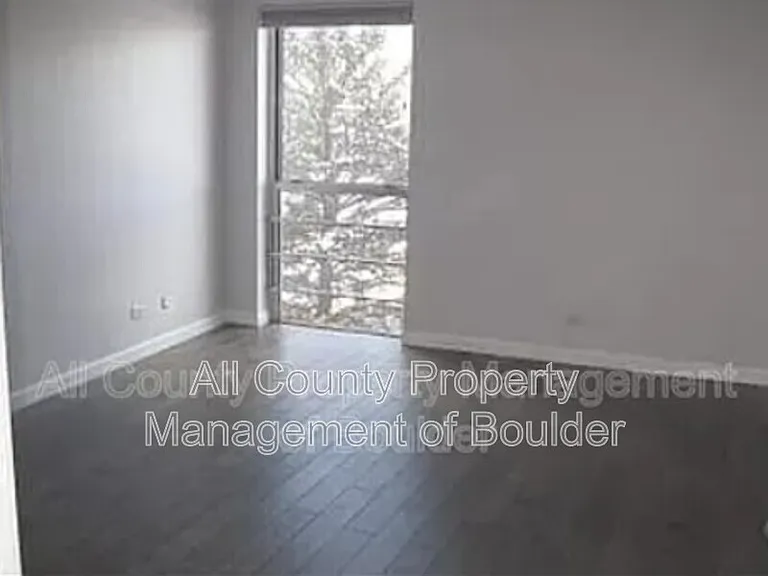 500 Mohawk Dr #401 — Photo 4