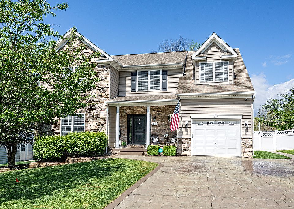 1st image of 9812 Crimson Oaks Way