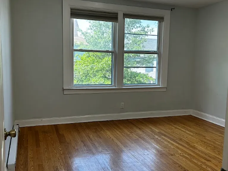 601 Clay Ave — Photo 24