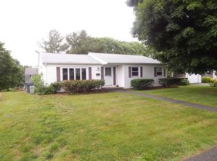 29 Bellevue Ave, Somerset, MA 02725