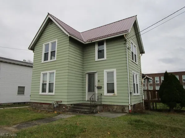1938 E Prospect Rd, Ashtabula, OH 44004
