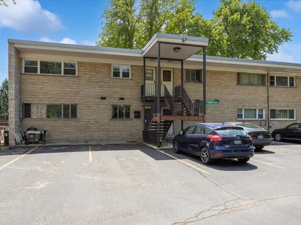5 Garden Dr APT 5, La Grange Park, IL 60526