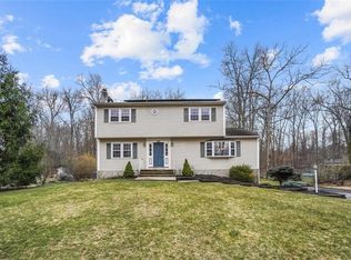 138 Barnes Rd, Washingtonville, NY 10992