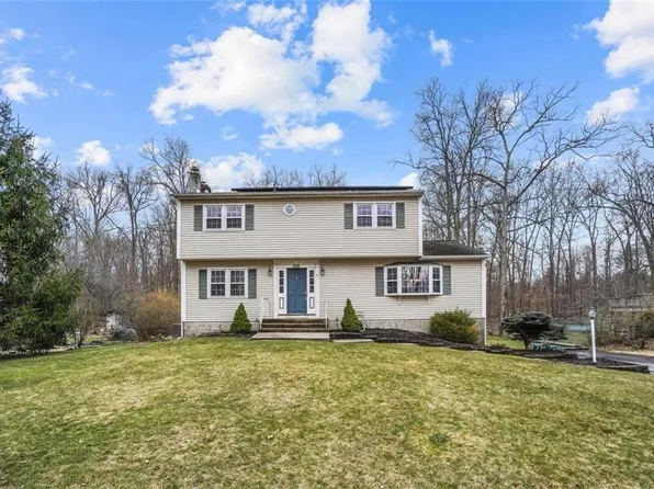 138 Barnes Road, Washingtonville, NY 10992