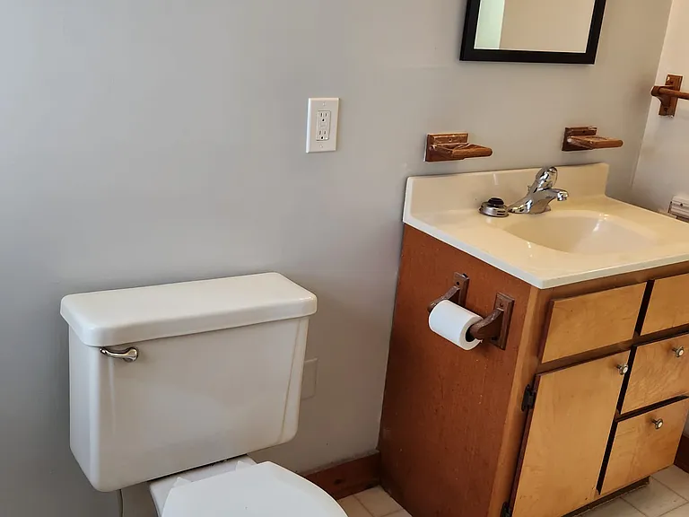 339 Keasbey St #B — Photo 6