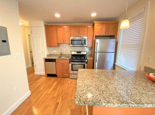 17 Cutler St APT 303, Winthrop, MA 02152