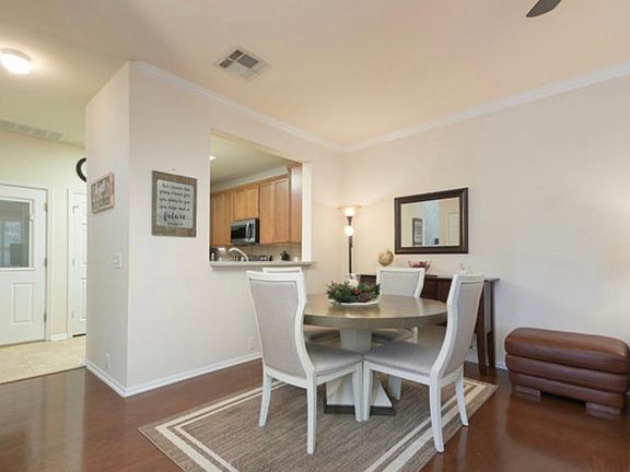 3rd image of 2515 Grayson Cir
