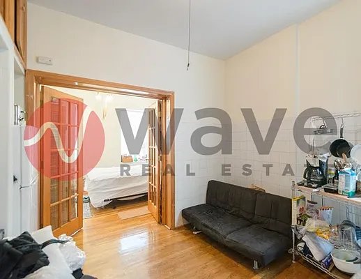 Rented by Wave Real Estate Group | media 21