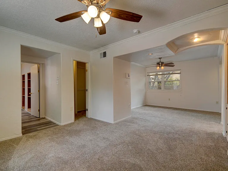 4631 Sherwood St NE — Photo 21