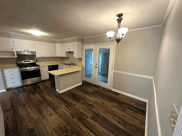 396 Spring Valley Dr SW — Photo 6