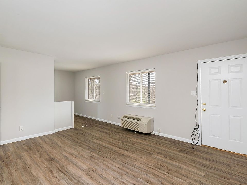 1st image of 201 Avenue B #11
