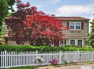 1604 Hilary Ct, Hewlett, NY 11557