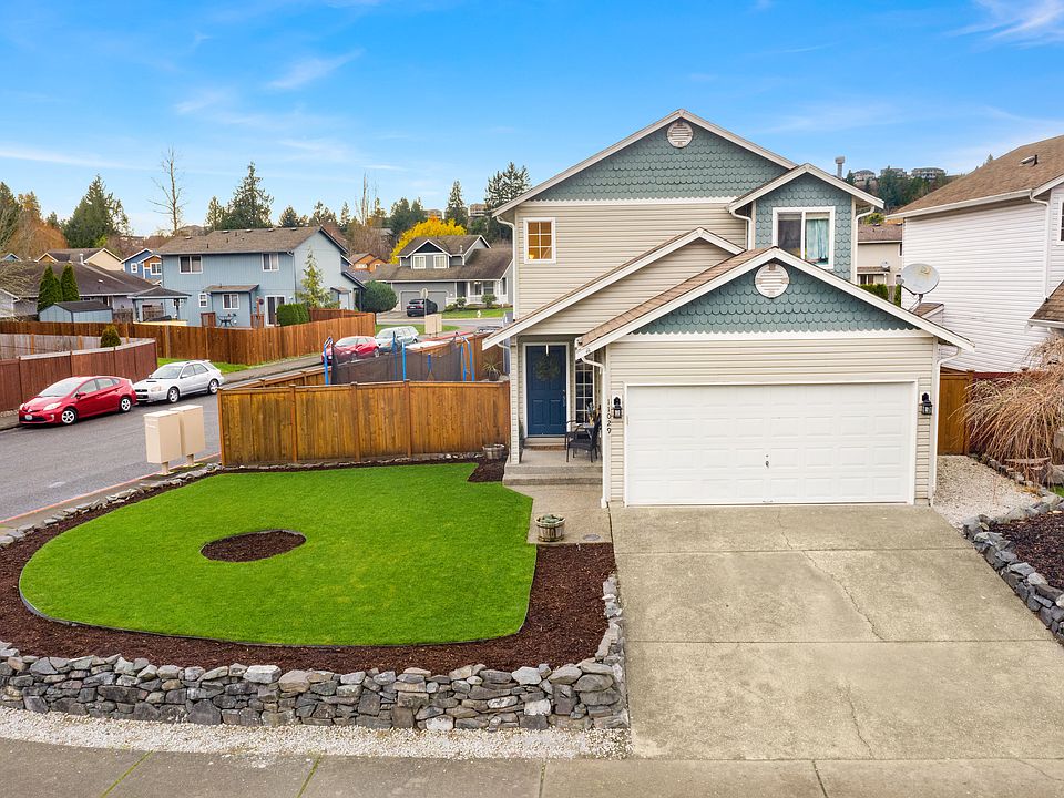1st image of 11029 185th Ave E