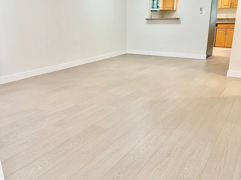 11741 Gilmore St — Photo 11
