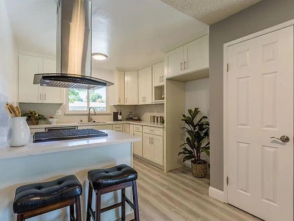 4th image of 2915 Postwood Dr