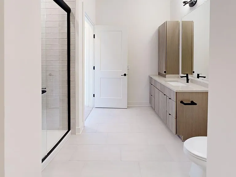 1L-The-Sage-At-Jeffrey-Park-Bathroom 1L-The-Sage-At-Jeffrey-Park-Bathroom