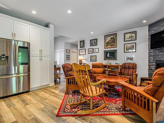 5th image of 100 McPhedran Rd #13