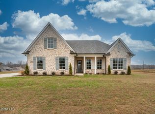 1526 Clair Cir S, Hernando, MS 38632