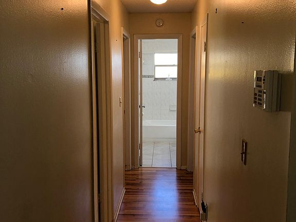 2nd image of 27184 Wakefield Dr