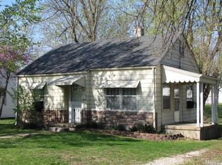 1162 Enfield Dr, Lebanon, MO 65536