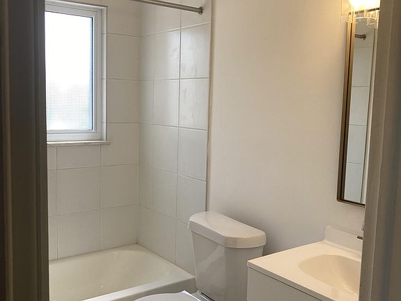 5th image of 24801 Jefferson Ave APT 18