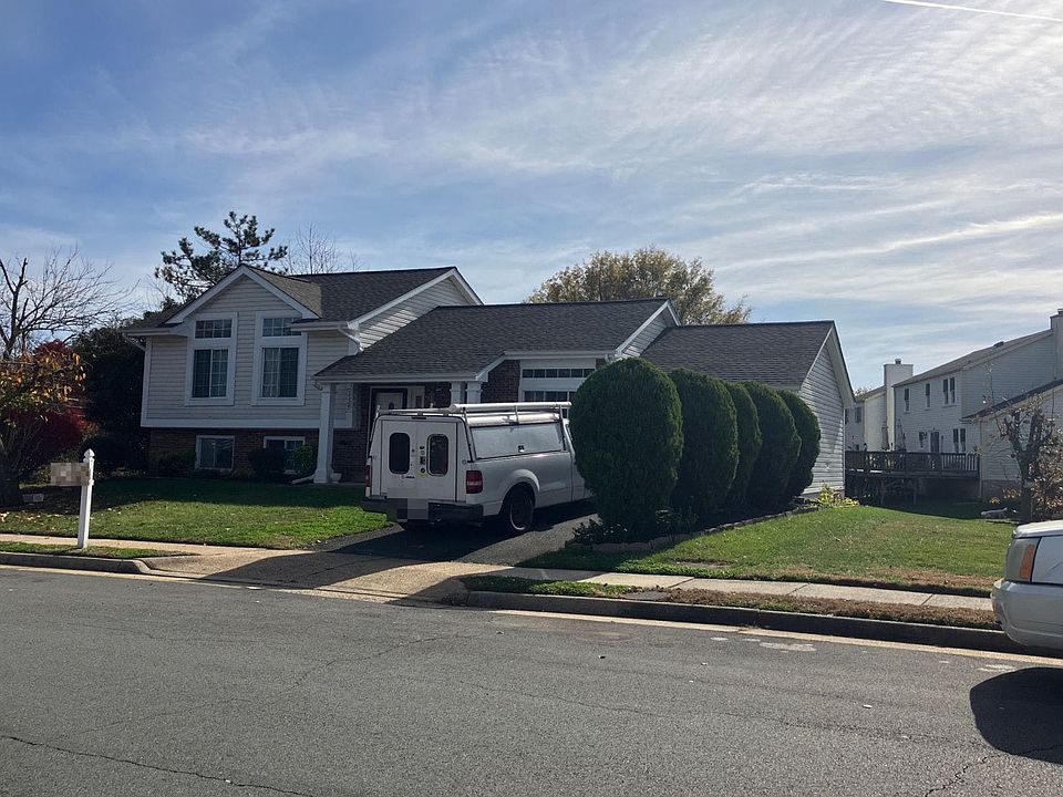 1st image of 13629 Bellerose Dr