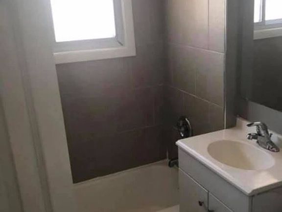 4th image of 16903 Glen Oaks Dr