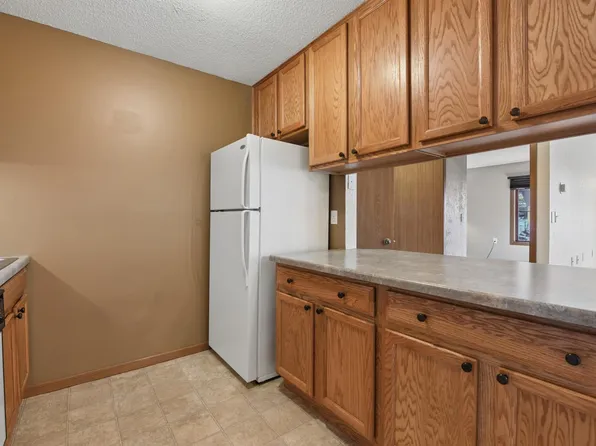 4680 Tower St SE APT 112, Prior Lake, MN 55372