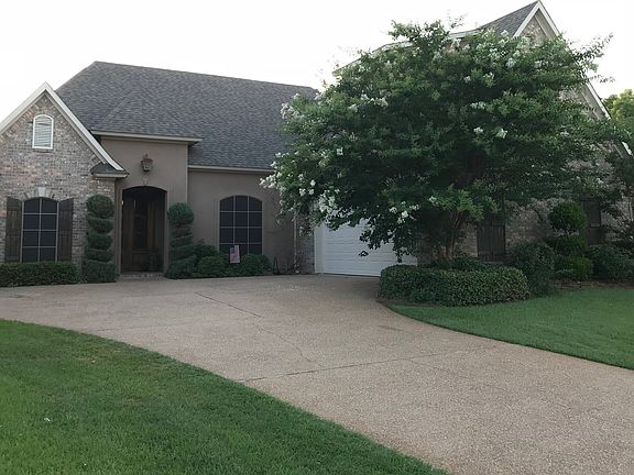 2nd image of 506 Chinquipin Dr