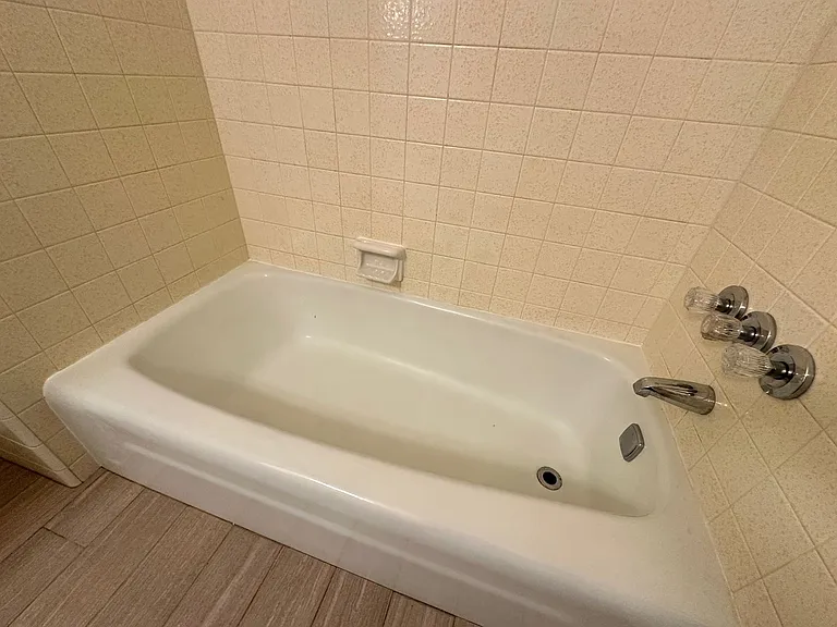 3486 Ormond Cir — Photo 15