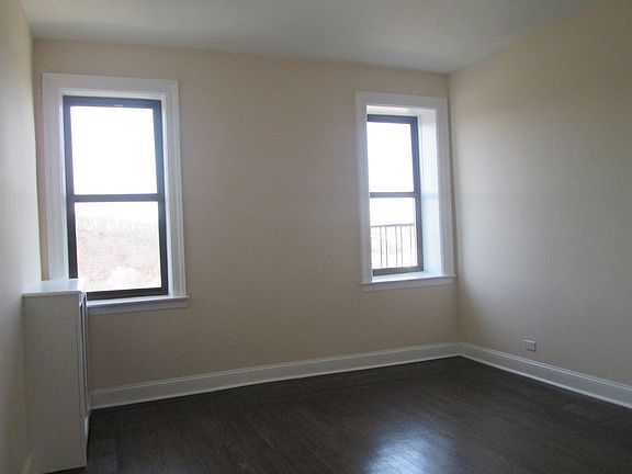 5th image of 221 Seaman Ave APT F9