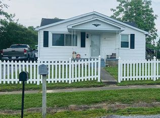 187 E Townshend Ave, Shawneetown, IL 62984