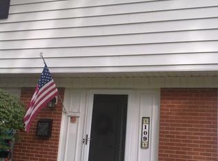 109 Sylvia Ln, Naperville, IL 60540