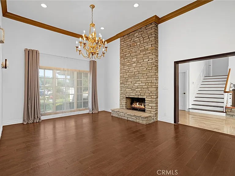 23900 Berdon St — Photo 16