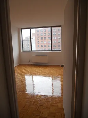 Rented by Realty Operations Group | media 4