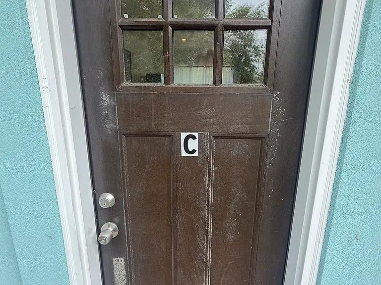 946 S Leyden St #C — Photo 14