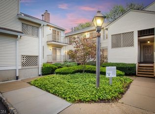 50 Jamestown Rd, Basking Ridge, NJ 07920