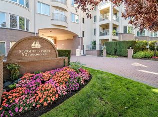 50 Songhees Rd #418, Victoria, BC V9A7J4