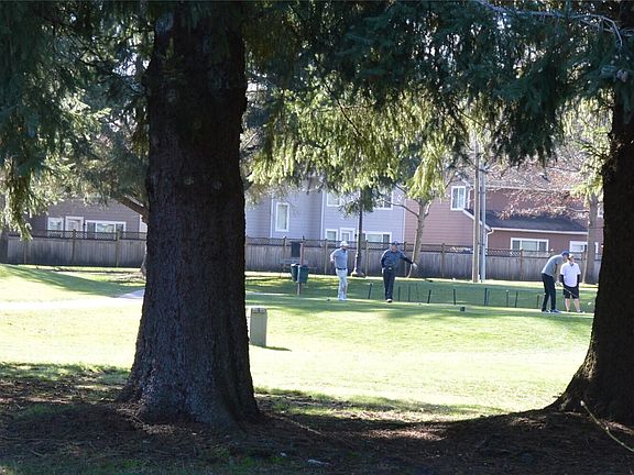 4th image of 4704 Sarazen Court SE