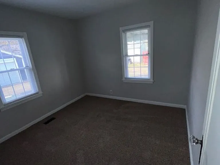 900 Hercules Ave — Photo 8