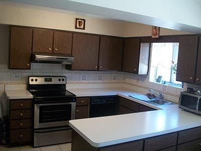5th image of 306 Chicago Ave #2SOUTH