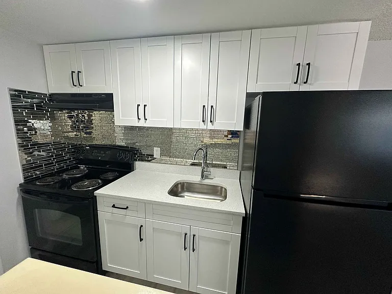 Spacious 1 Bedroom / 1 Bathroom apartment with a comfortable and functional layout. — Photo 2