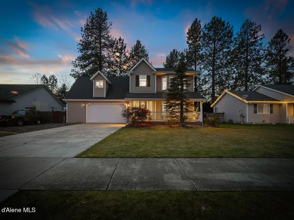 8845 N Huntington Ct, Hayden Lake, ID 83835