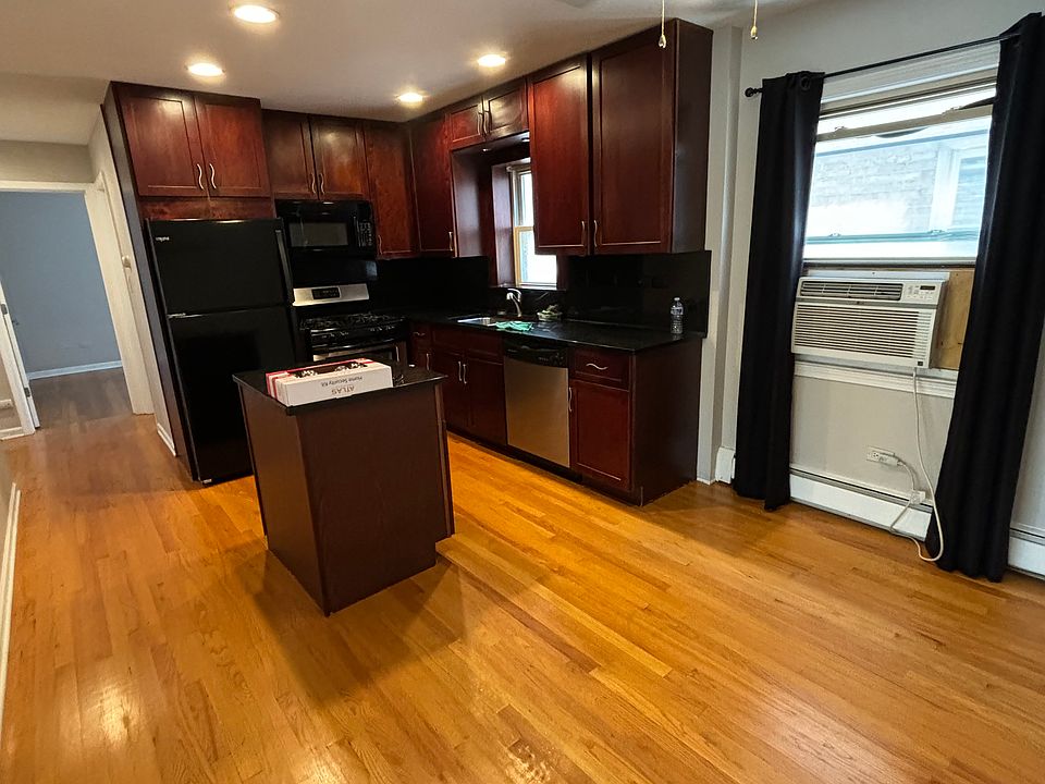 1st image of 7519 W Fullerton Ave #1