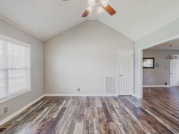 4th image of 3268 Backridge Rd