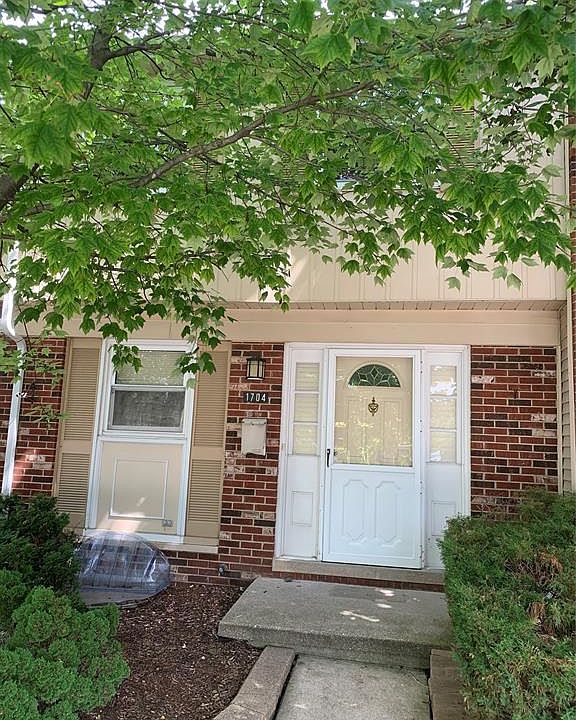 1st image of 1704 Brentwood Dr #544