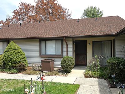 77 Overlook Way #B, Manalapan, NJ, 07726