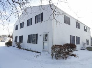 150 Quail Rd APT 16, Perrysburg, OH 43551